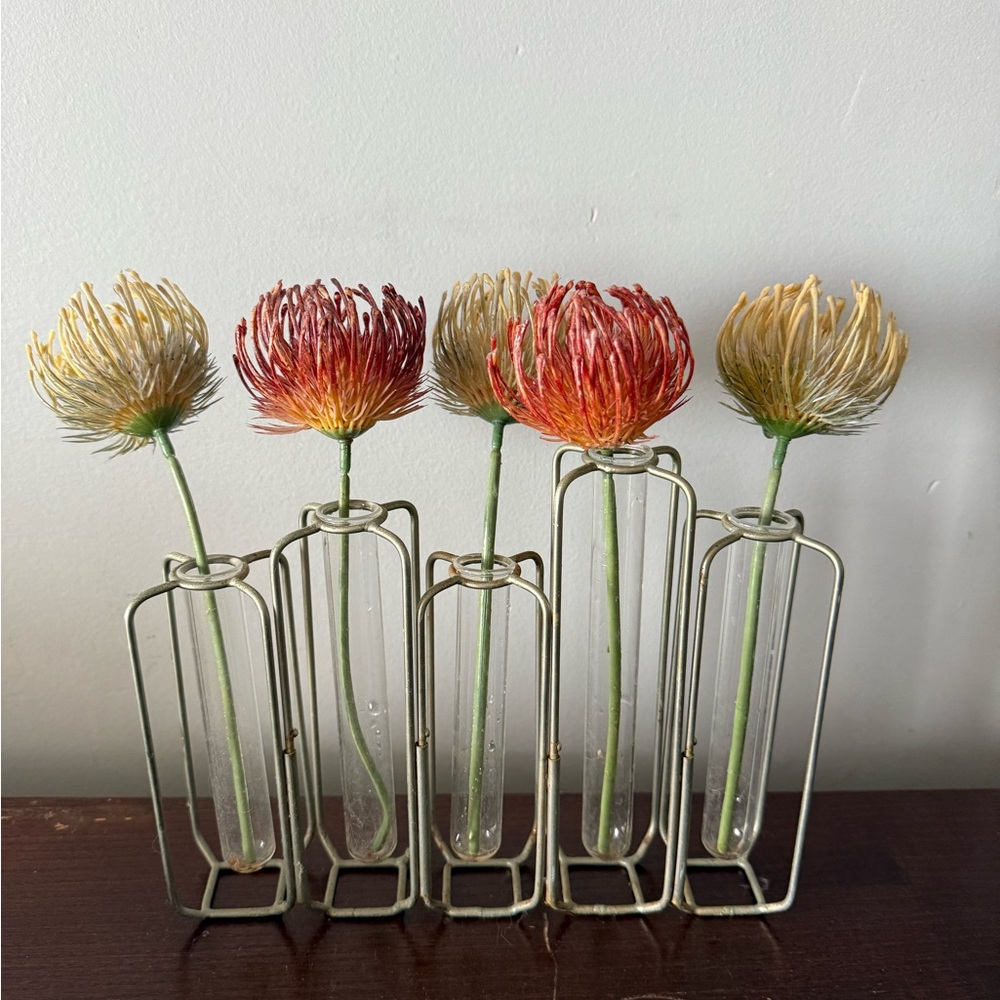 Vintage metal multi connected moveable bud vases